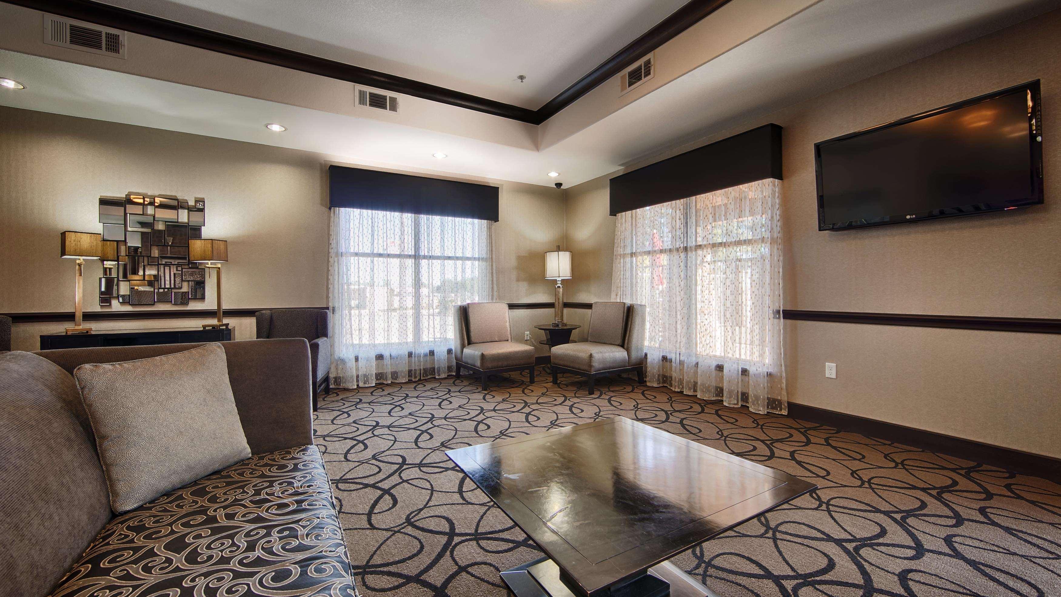 Center Best Western Plus Classic Inn And Suites מראה חיצוני תמונה